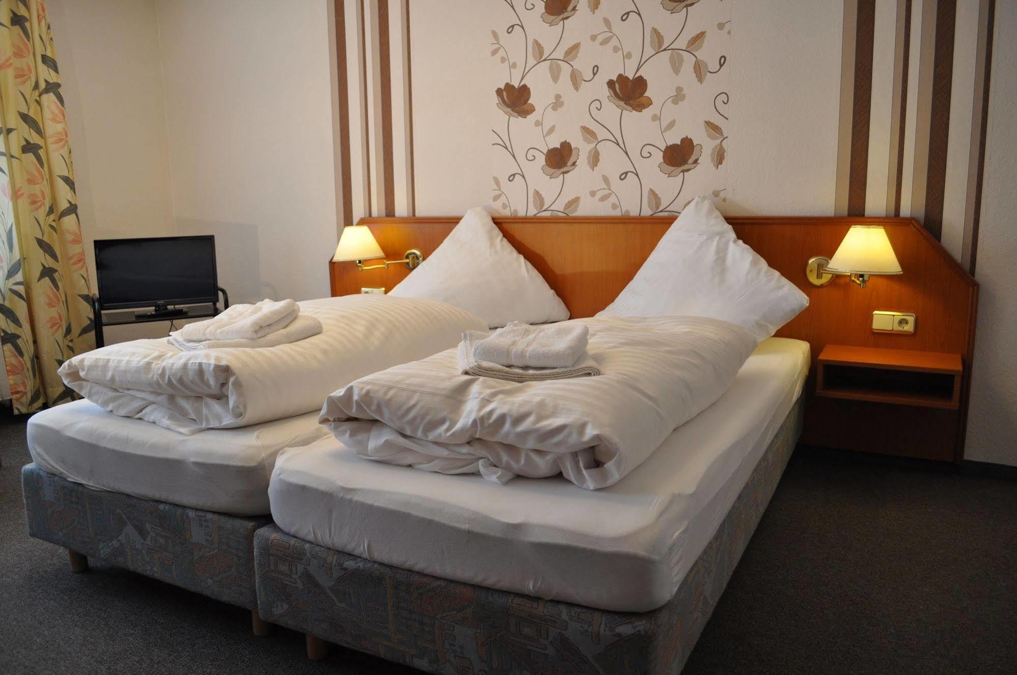 Hotel Engel Altenau Ngoại thất bức ảnh